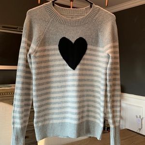 Loft heart 🖤 sweater in extra small